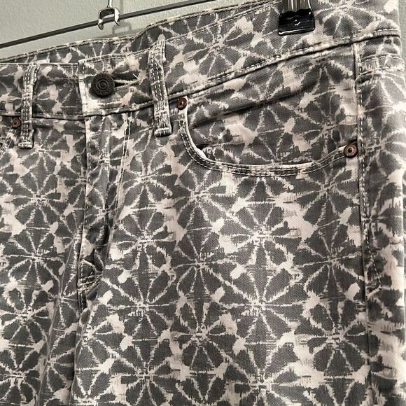 Gap 1969 Women's Gray Floral Mid-Rise Skinny Legging Jeans - Picture 3 of 8